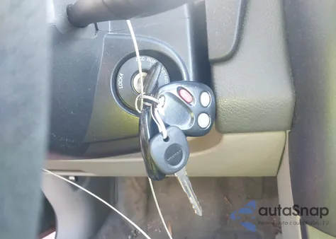 2003 Saturn Vue 4 Cyl из США, поврежденный, VIN 5GZCZ23D83S851967